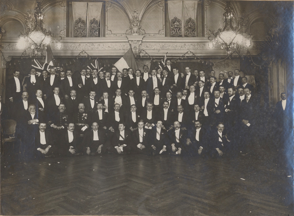 19100127 MICHAEL E.T.D. VLASTO SCRAPBOOK Football Tours, etc 22a.jpg